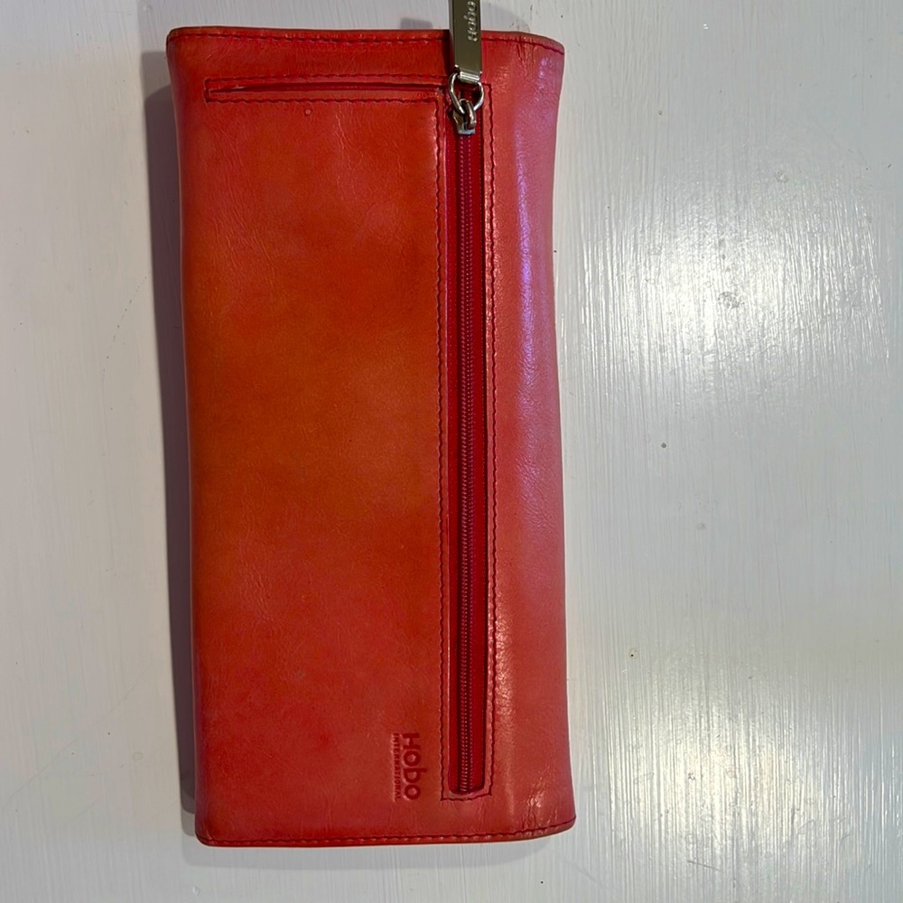 Hobo wallet with coin